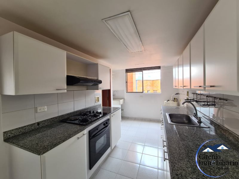 Apartamento disponible para Arriendo en Envigado con un valor de $3,000,000 código 2463