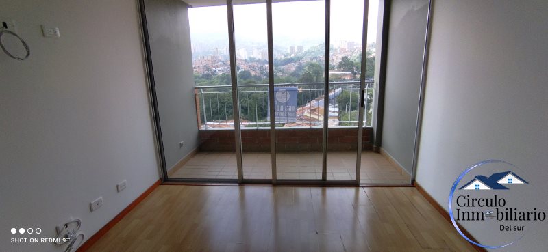 Apartamento disponible para Arriendo en Envigado con un valor de $3,000,000 código 2232