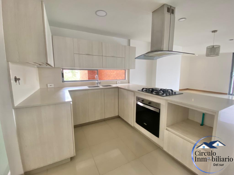 Apartamento disponible para Arriendo en Envigado El Esmeraldal Foto numero 1