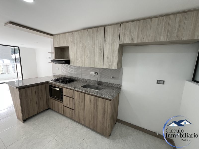 Apartamento disponible para Arriendo en Envigado con un valor de $2,300,000 código 2740