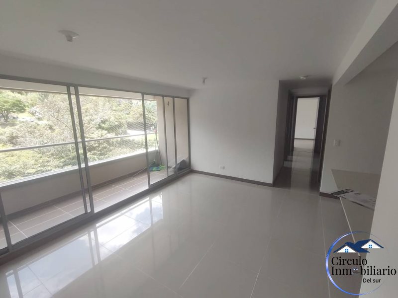 Apartamento disponible para Arriendo en Envigado con un valor de $3,000,000 código 2203